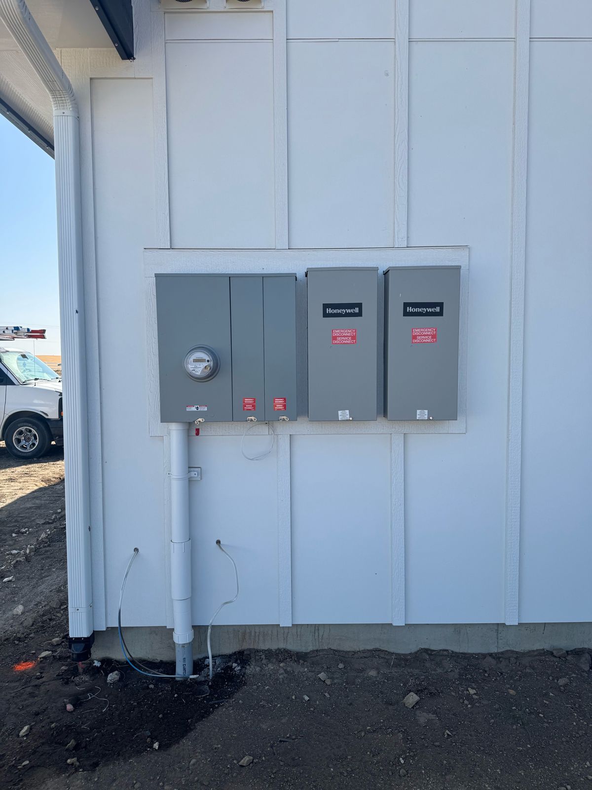 Electric meter with Honeywell generator transfer switches